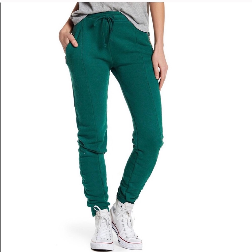 WITH TAGS WILDFOX RAINA GREEN JOGGERS